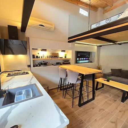 Holiday home Seashell Tiny House Nea Kallikrateia