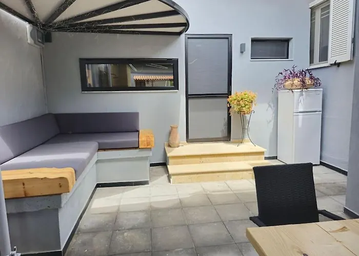 Seashell Tiny House * Nea Kallikrateia